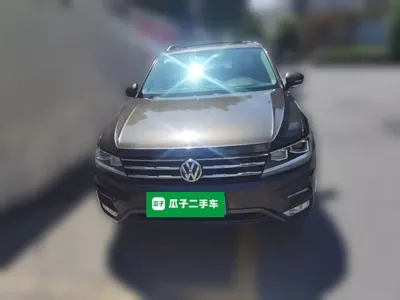 Volkswagen Tiguan L 2018, 108200 км, за 9637.84 USD - фото 24