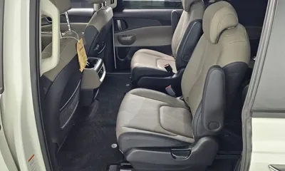 Kia Canival 2025, 52516 км, за 20737.17 USD - фото 11