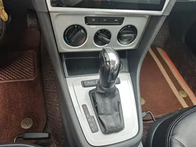Volkswagen Lavida 2016, 114500 км, за 3384.28 USD - фото 16