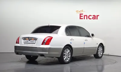 Kia Opirus 2010, 134157 км, за 3172.93 USD