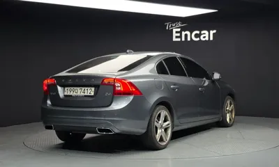 Volvo S60 2018, 169294 км, за 4750.58 USD