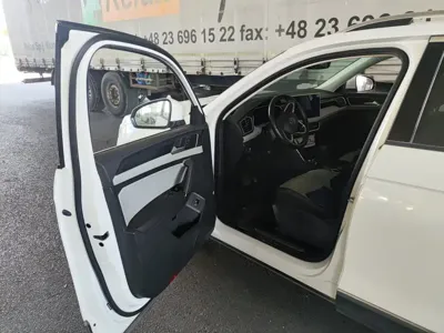Volkswagen Tayron 2023, 35300 км, за 23329.52 USD - фото 7