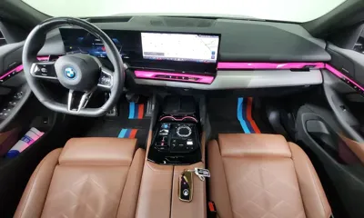 BMW i5 2024, 87110 км, за 38072.73 USD - фото 7