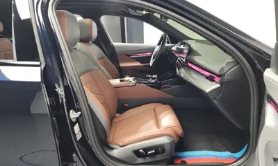 BMW i5 2024, 87110 км, за 38072.73 USD - фото 26