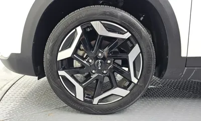 Kia Seltos 2023, 29373 км, за 25534.99 USD
