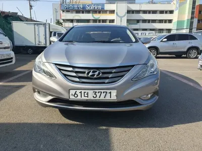 Hyundai Sonata 2010, 164000 км, за 2100.56 USD