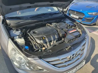 Hyundai Sonata 2010, 164000 км, за 2100.56 USD