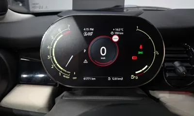 MINI Cooper 2023, 61771 км, за 14385.18 USD - фото 8