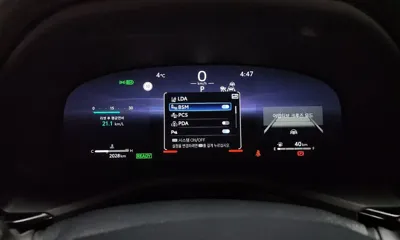 Toyota Camry 2025, 2028 км, за 28807.92 USD - фото 8