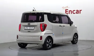 Kia Ray 2012, 127220 км, за 4588.42 USD