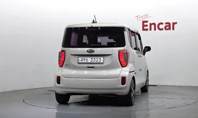 Kia Ray 2012, 127220 км, за 4588.42 USD