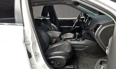 Jeep Cherokee 2021, 49022 км, за 12743.03 USD - фото 10