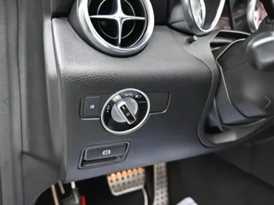 Mercedes-Benz SLK-Class 2012, 192281 км, за 7150.75 USD - фото 16