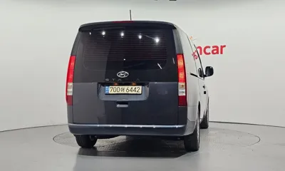 Hyundai Staria 2022, 61834 км, за 13986.48 USD