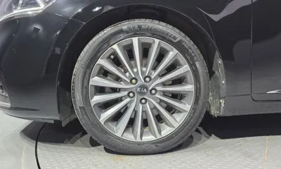 Kia K7 2017, 82224 км, за 9580.44 USD