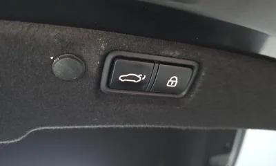 Kia K7 2017, 82224 км, за 9580.44 USD - фото 20