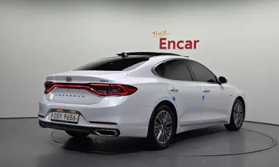 Hyundai Grandeur 2018, 125203 км, за 12034.88 USD