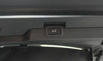 Land Rover Discovery 2017, 149480 км, за 12465.54 USD - фото 20