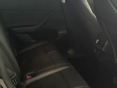 Tesla Model Y 2022, 50000 км, за 17627.67 USD - фото 11