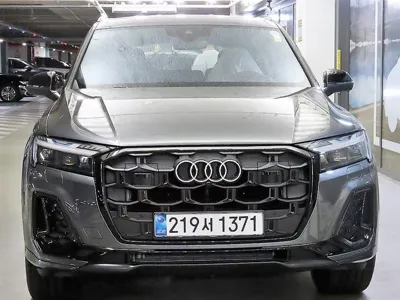 Audi Q7 2026, 60 км, за 85808.98 USD