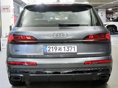 Audi Q7 2026, 60 км, за 85808.98 USD