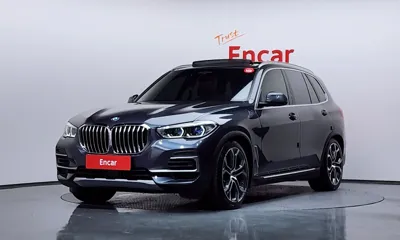 BMW X5 · 2022 год