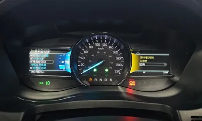 Ford Explorer 2018, 92495 км, за 10371.54 USD - фото 8