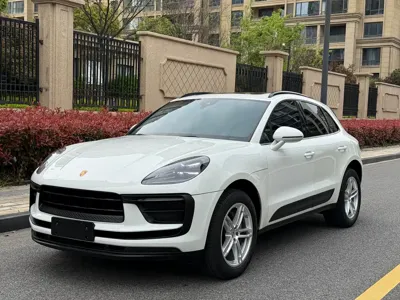 Porsche Macan · 2024 год