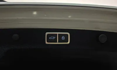Hyundai Grandeur 2023, 37992 км, за 22843.64 USD - фото 20