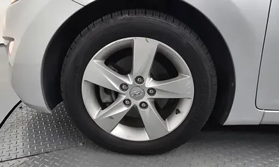 Hyundai Avante 2013, 67870 км, за 4293.16 USD