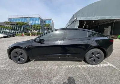 Tesla Model 3 2022, 89754 км, за 4504.97 USD