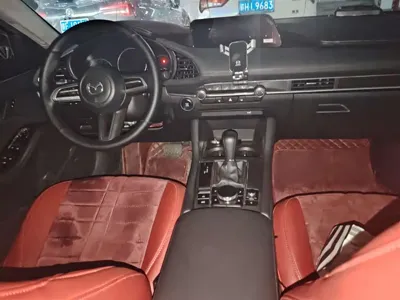 Mazda 3 Axela 2022, 34000 км, за 7776.51 USD