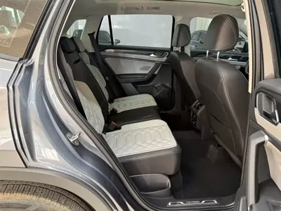 Volkswagen Tayron 2023, 20000 км, за 30870.5 USD - фото 22