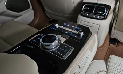 Genesis G90 2020, 81591 км, за 26906.92 USD - фото 19