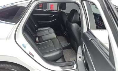 Hyundai Sonata 2020, 64785 км, за 11514.45 USD - фото 12