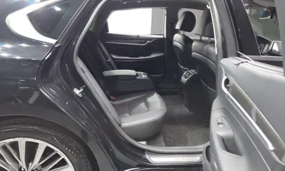 Hyundai Grandeur 2018, 120627 км, за 7548.9 USD - фото 12