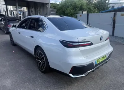 BMW 7-Series 2024, 71321 км, за 64000.58 USD