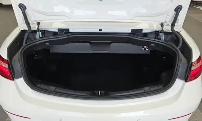Mercedes-Benz E-Class 2018, 89474 км, за 26710.11 USD - фото 20