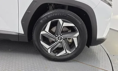 Hyundai Tucson 2022, 62716 км, за 16113.39 USD - фото 21