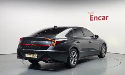 Hyundai Sonata 2021, 69804 км, за 12241.97 USD