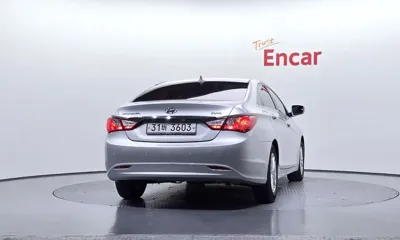 Hyundai Sonata 2013, 148019 км, за 3347.77 USD