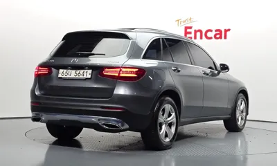 Mercedes-Benz GLC-Class 2018, 76215 км, за 16221.51 USD