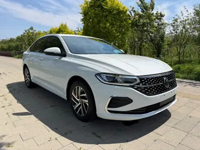 Volkswagen Lavida 2023, 45000 км, за 12236.28 USD