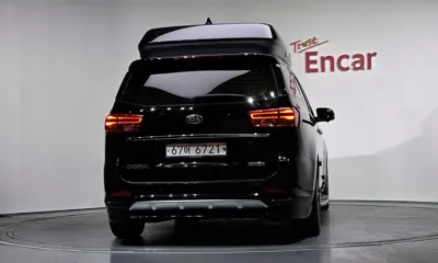 Kia Canival 2019, 83581 км, за 16848.36 USD