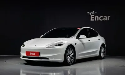 Tesla Model 3 · 2024 год