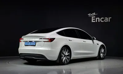 Tesla Model 3 2024, 54221 км, за 30523.83 USD
