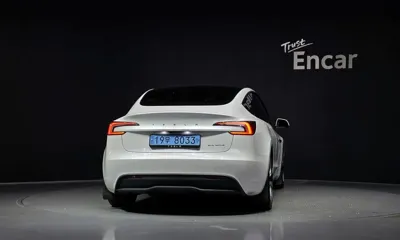 Tesla Model 3 2024, 54221 км, за 30523.83 USD