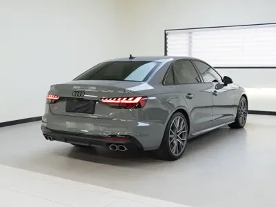 Audi S4 2022, 70000 км, за 30605.65 USD