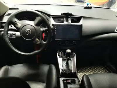 Nissan Sylphy 2018, 57800 км, за 5444.27 USD - фото 12