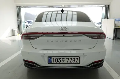 Hyundai Grandeur 2022, 72359 км, за 17060.52 USD